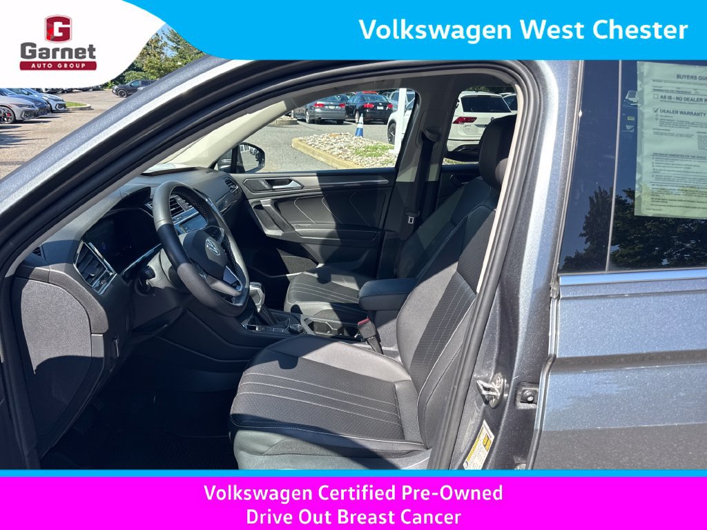 Certified 2023 Volkswagen Tiguan SE w/ Panoramic Sunroof Package AWD/4WD image 10
