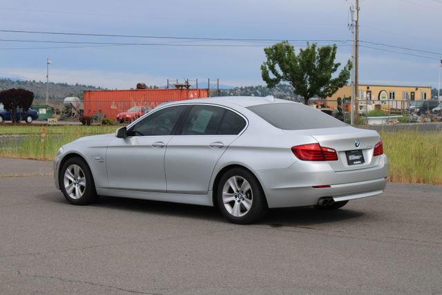 Used 2012 BMW 528i xDrive Sedan AWD/4WD image 3