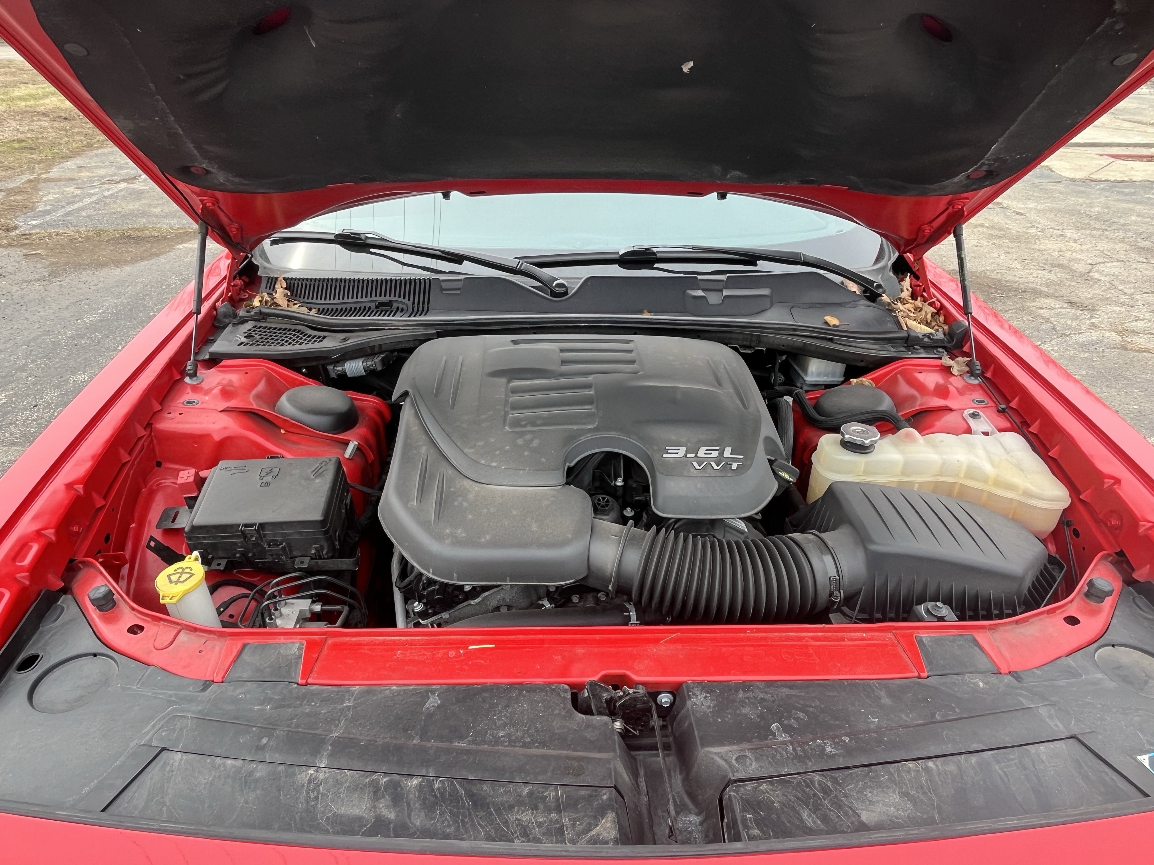 Used 2023 Dodge Challenger SXT image 8