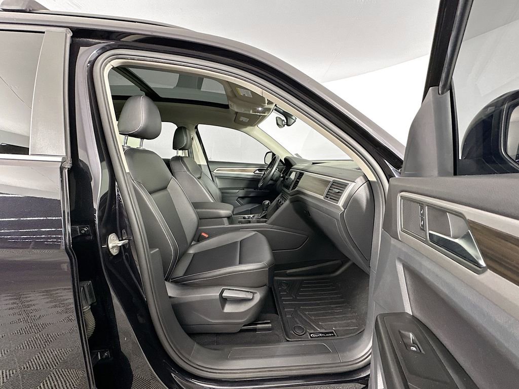 Used 2021 Volkswagen Atlas SE w/ Panoramic Sunroof Package image 30