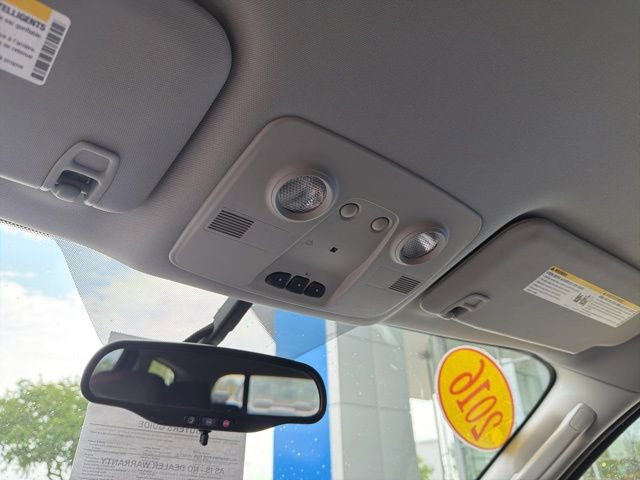 Used 2016 Chevrolet Traverse LT w/ Style and Technology Package FWD image 33