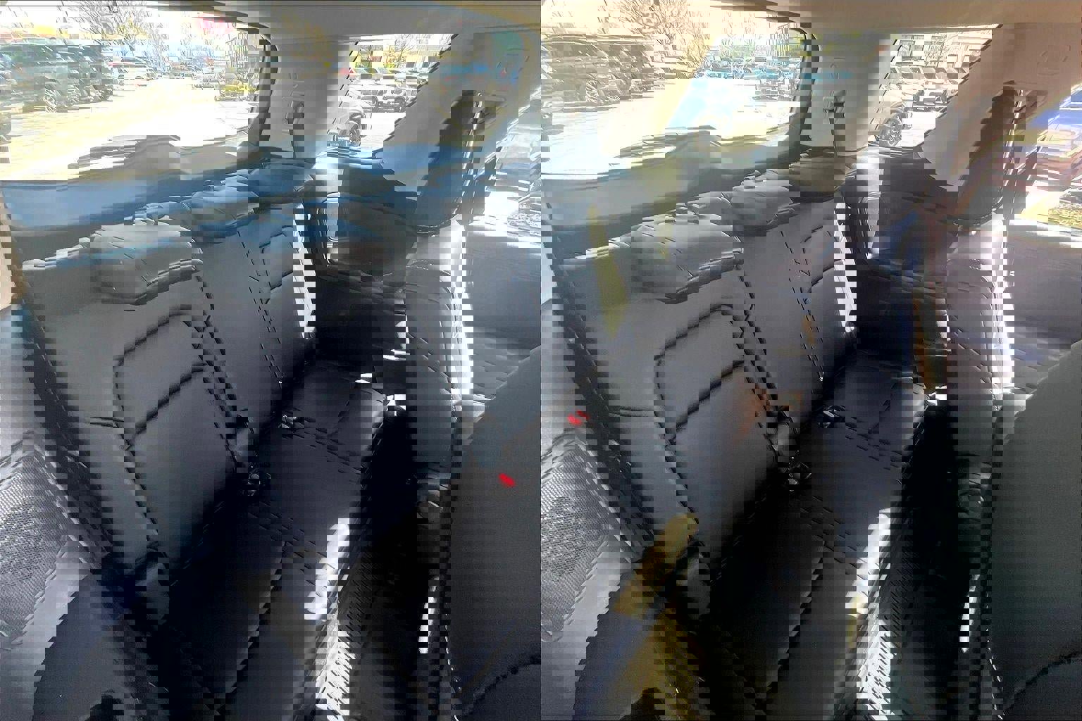 Used 2024 Nissan Pathfinder Platinum image 26