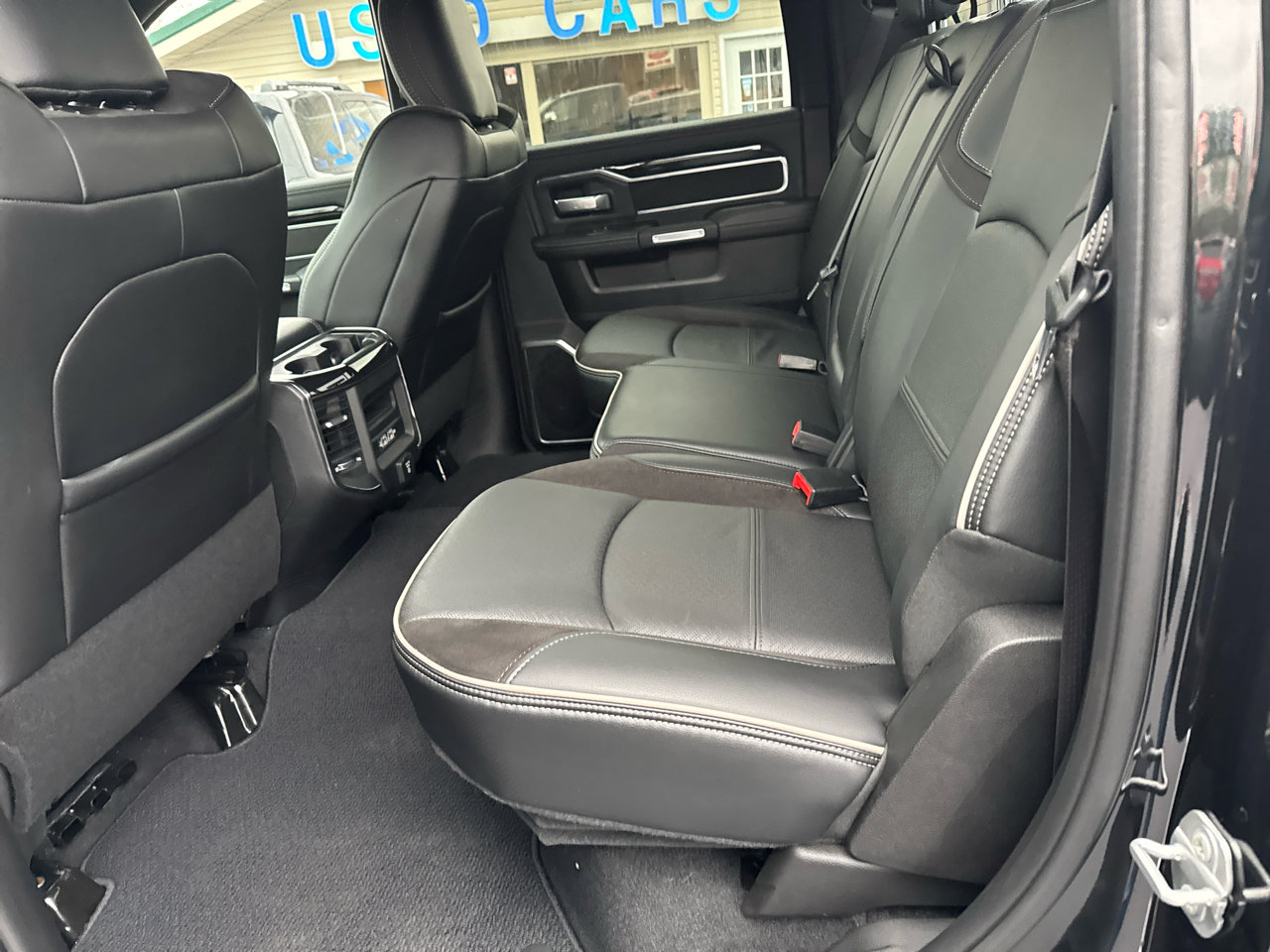 Used 2019 RAM 2500 Laramie image 11