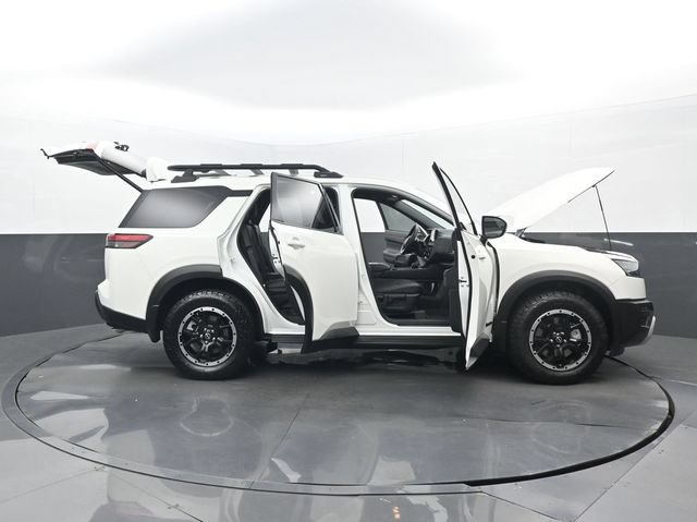 Used 2025 Nissan Pathfinder Rock Creek AWD/4WD image 34