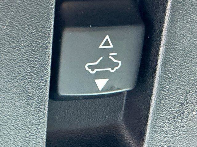 Used 2023 Nissan Altima 2.5 SR w/ SR Premium Package FWD image 31