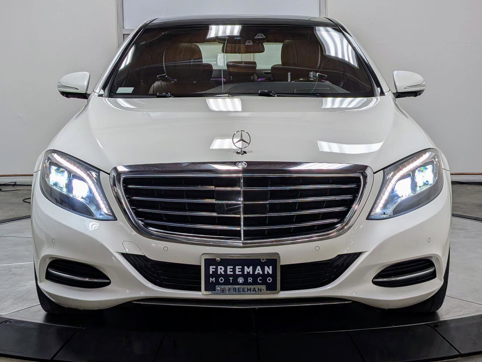 Used 2016 Mercedes-Benz S 550 4MATIC Sedan image 3