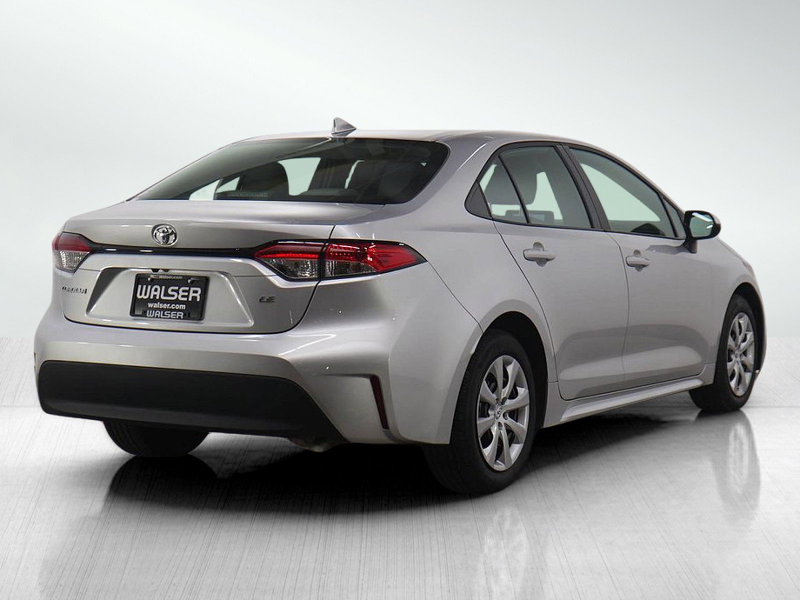 Used 2026 Toyota Corolla LE image 5