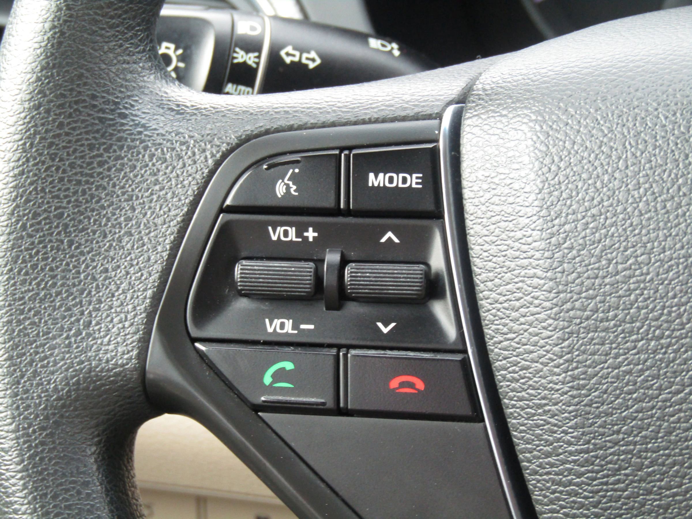 Used 2017 Hyundai Sonata SE w/ Cargo Package image 19