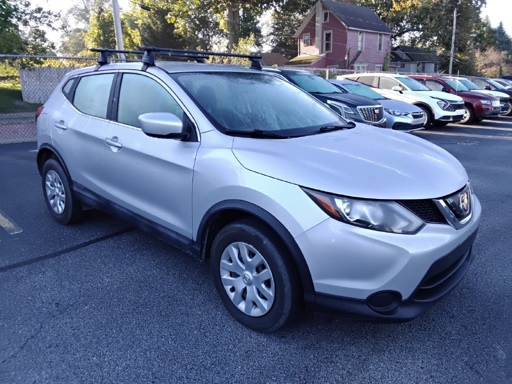 Used 2019 Nissan Rogue Sport S FWD image 12