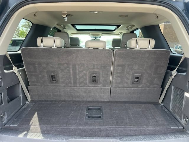 Used 2019 Ford Expedition Limited w/ Equipment Group 302A AWD/4WD image 14