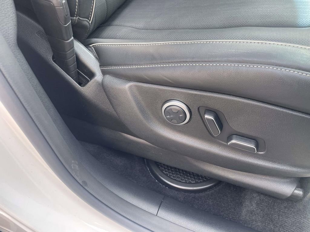 Used 2024 Genesis GV80 3.5T image 29