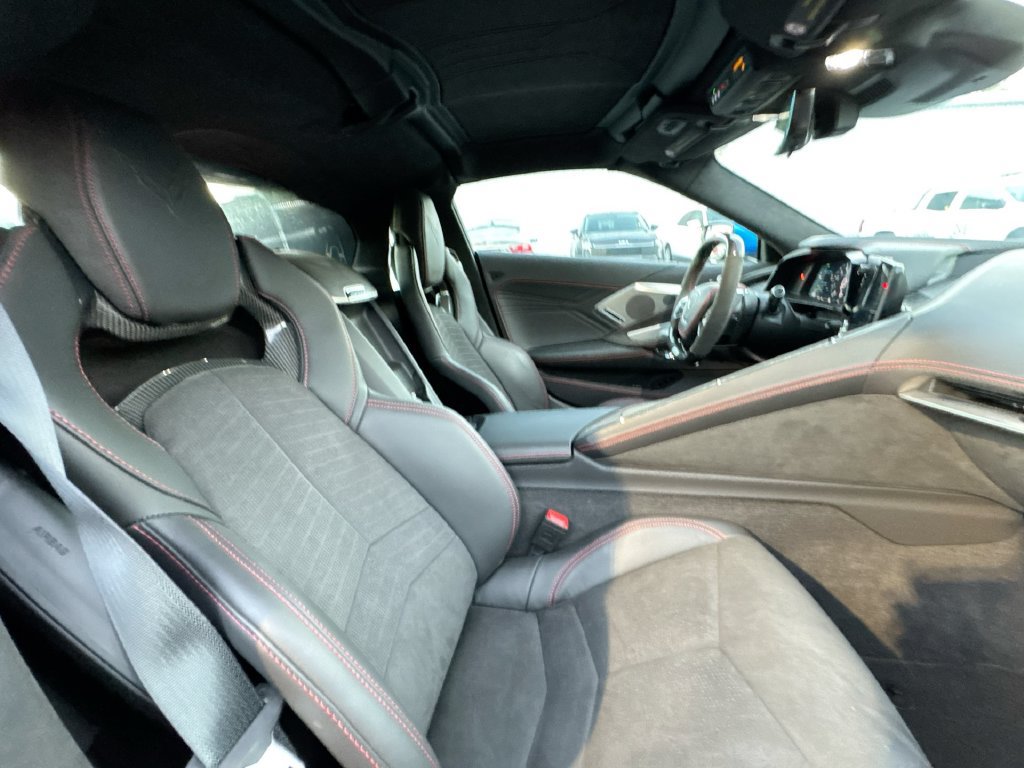 Used 2024 Chevrolet Corvette Z06 RWD image 30