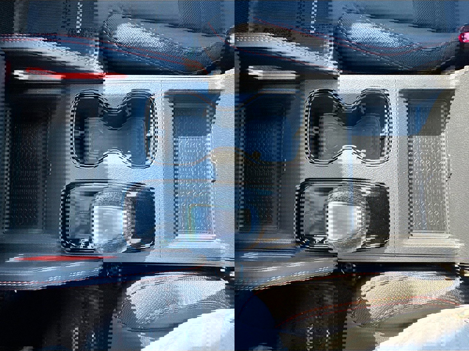 Used 2025 Nissan Frontier Pro-X image 17