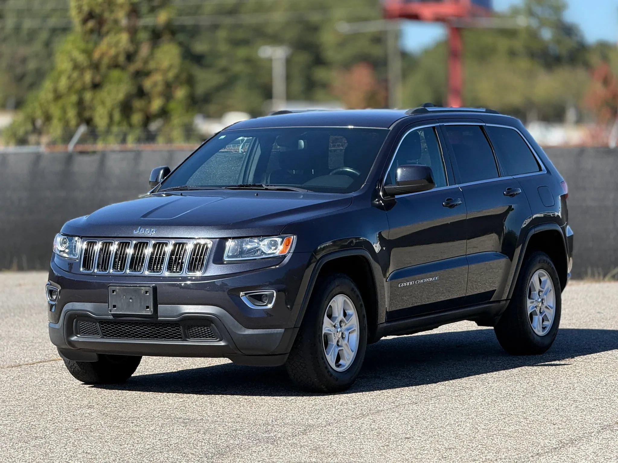 Used 2014 Jeep Grand Cherokee Laredo w/ Quick Order Package 23E AWD/4WD image 6