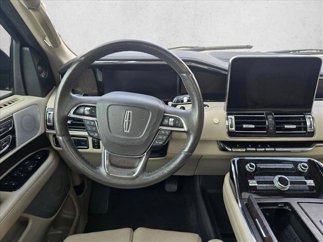 Used 2021 Lincoln Navigator Reserve w/ Luxury Package image 15