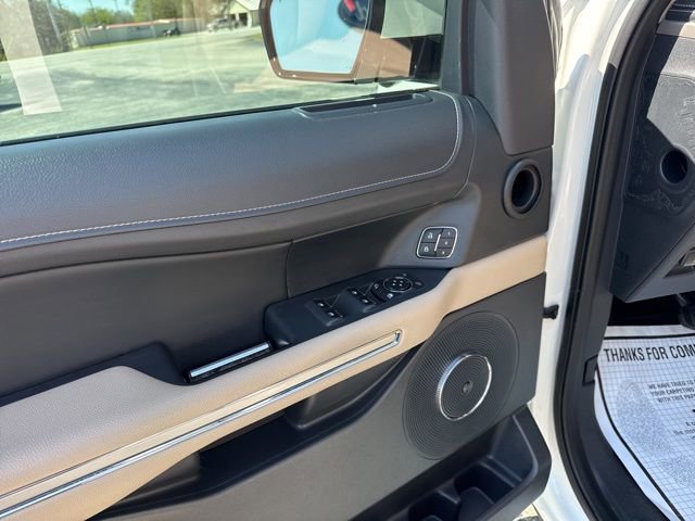 Used 2022 Ford Expedition Max Limited AWD/4WD image 10