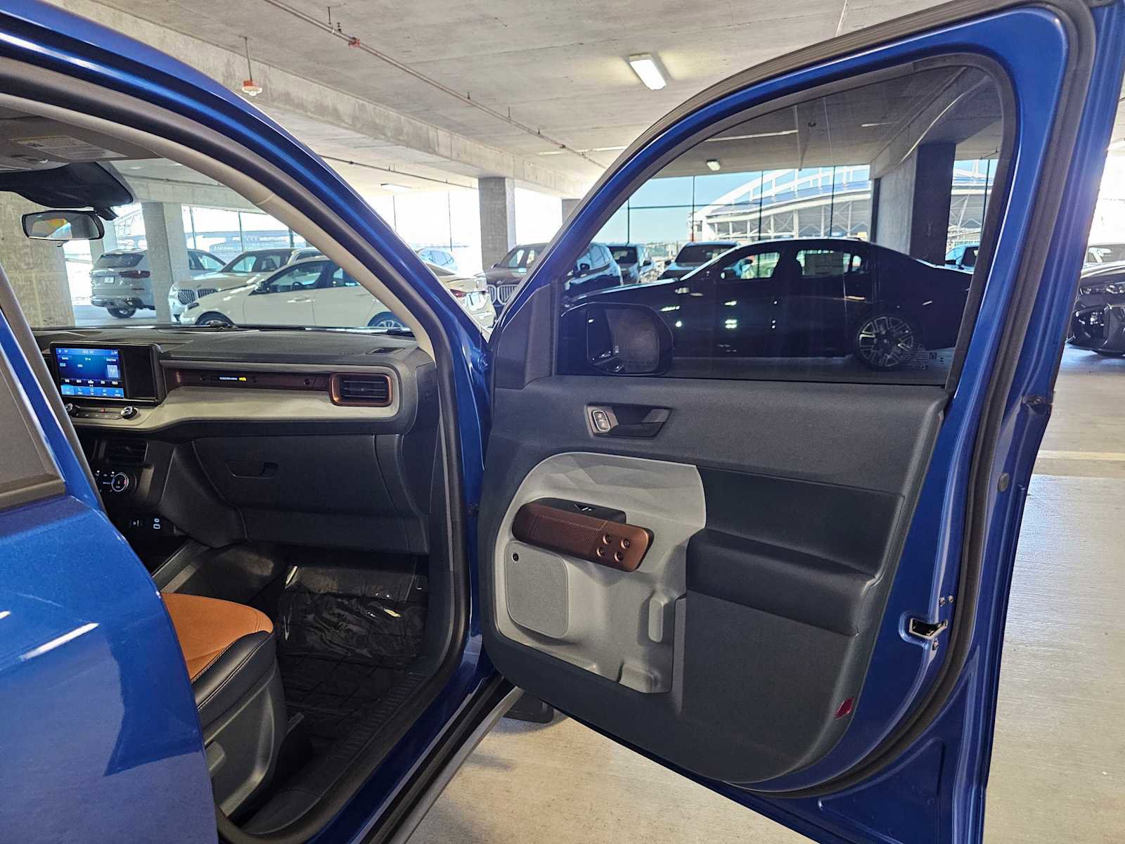 Used 2024 Ford Maverick Lariat FWD image 33