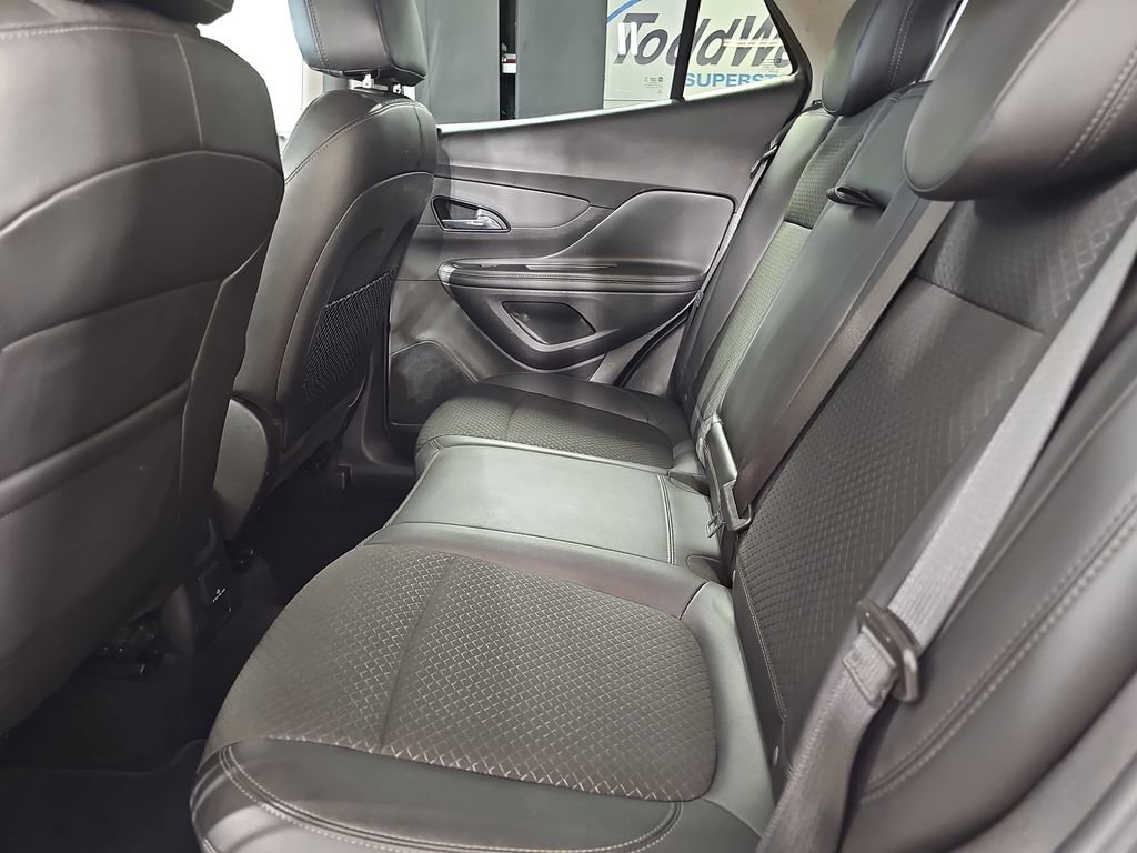 Used 2020 Buick Encore Preferred w/ Safety Package image 17