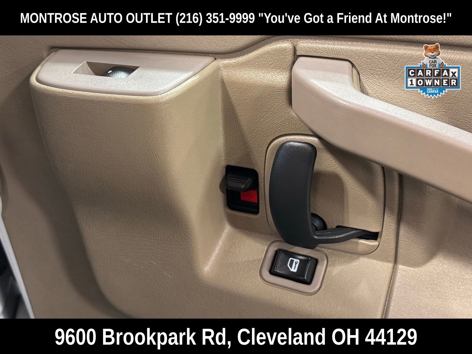 Used 2020 Chevrolet Express 3500 w/ Driver Convenience Package RWD image 35