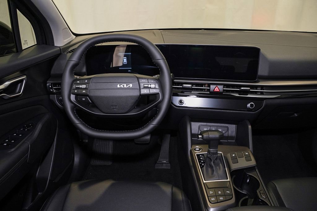 New 2026 Kia Sportage EX FWD image 8
