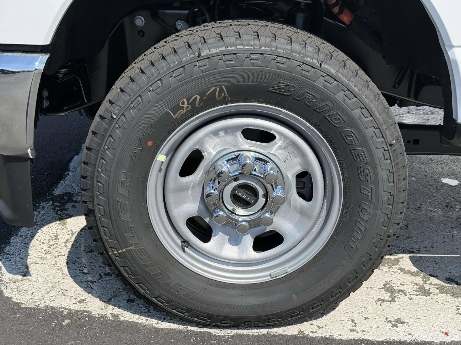 New 2026 Ford F350 XL w/ FX4 Off-Road Package AWD/4WD image 9