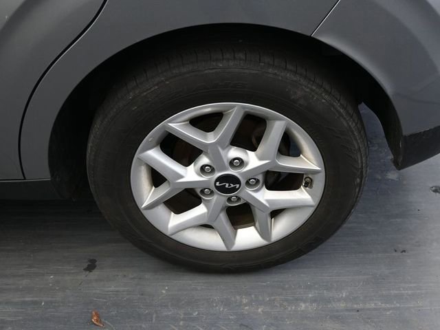 Used 2025 Kia Soul LX w/ LX Technology Package image 13