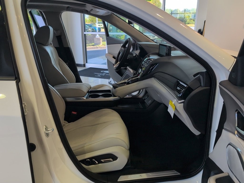 New 2025 Acura RDX w/ Technology Package image 16