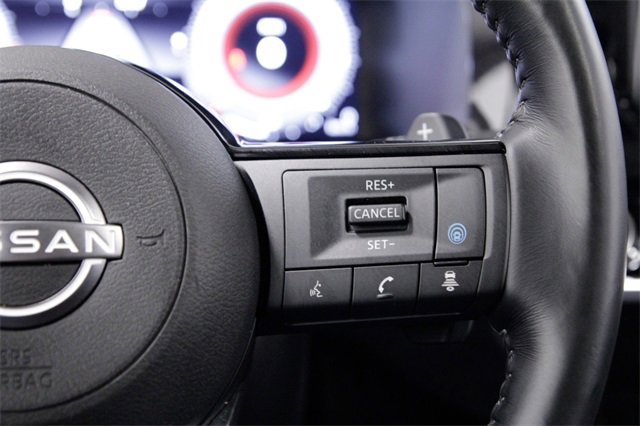 Used 2023 Nissan Pathfinder Platinum image 30