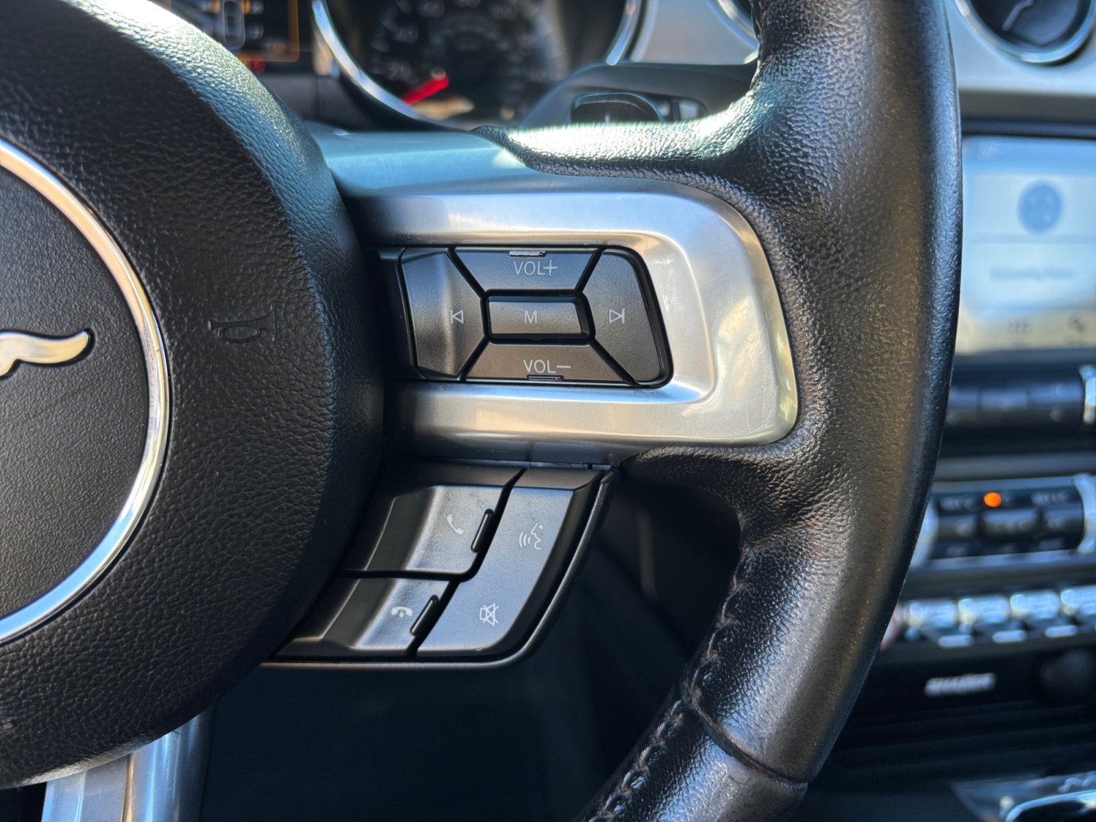 Used 2017 Ford Mustang GT Premium image 34