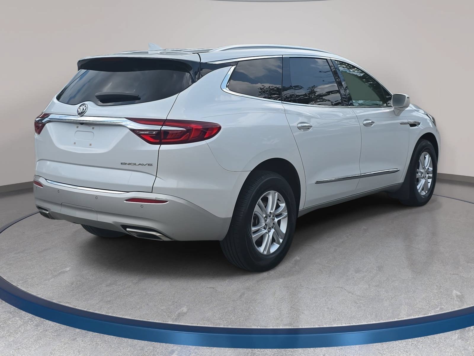 Used 2019 Buick Enclave Essence FWD image 5
