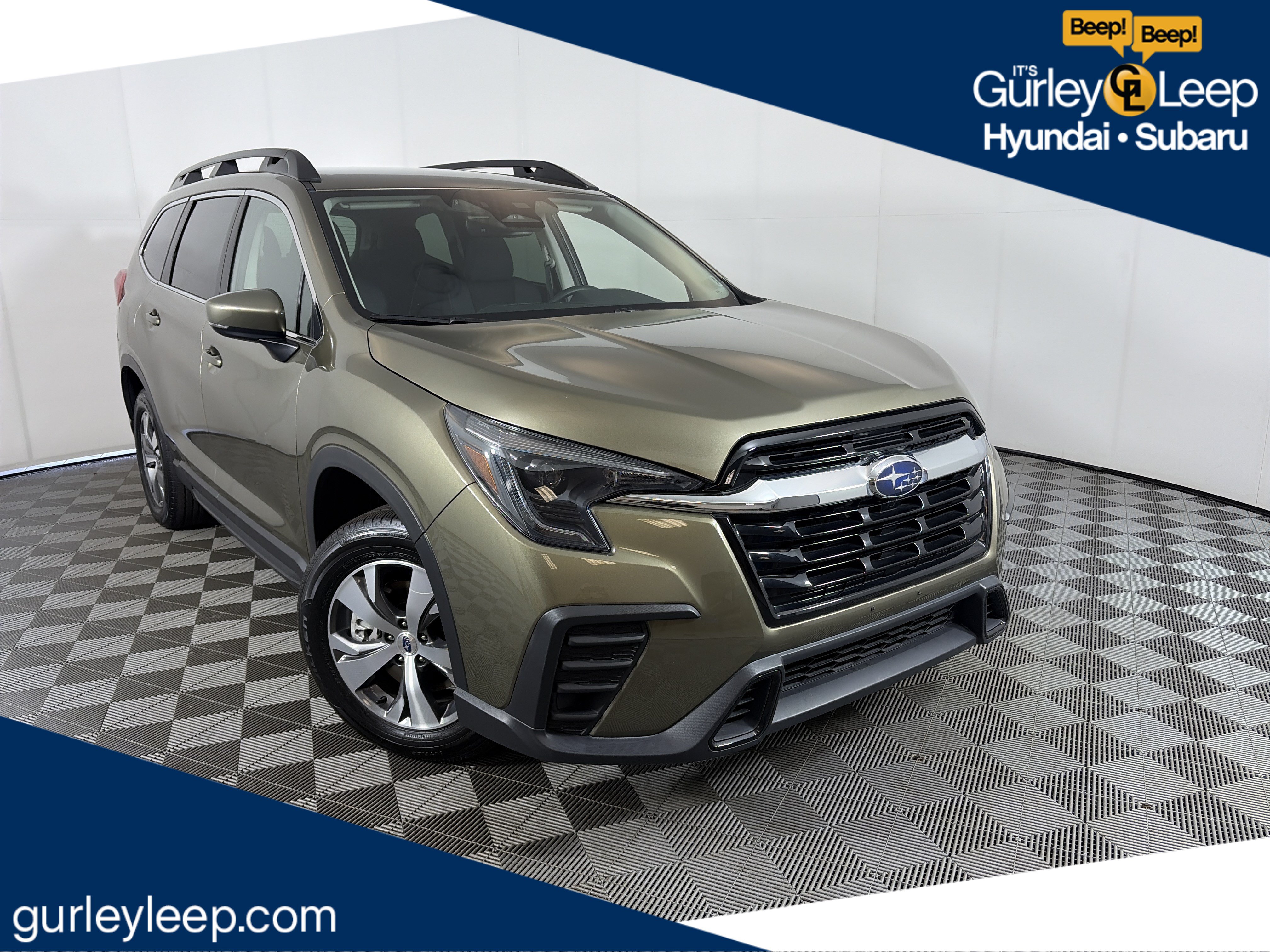 Certified 2025 Subaru Ascent Premium AWD/4WD image 1