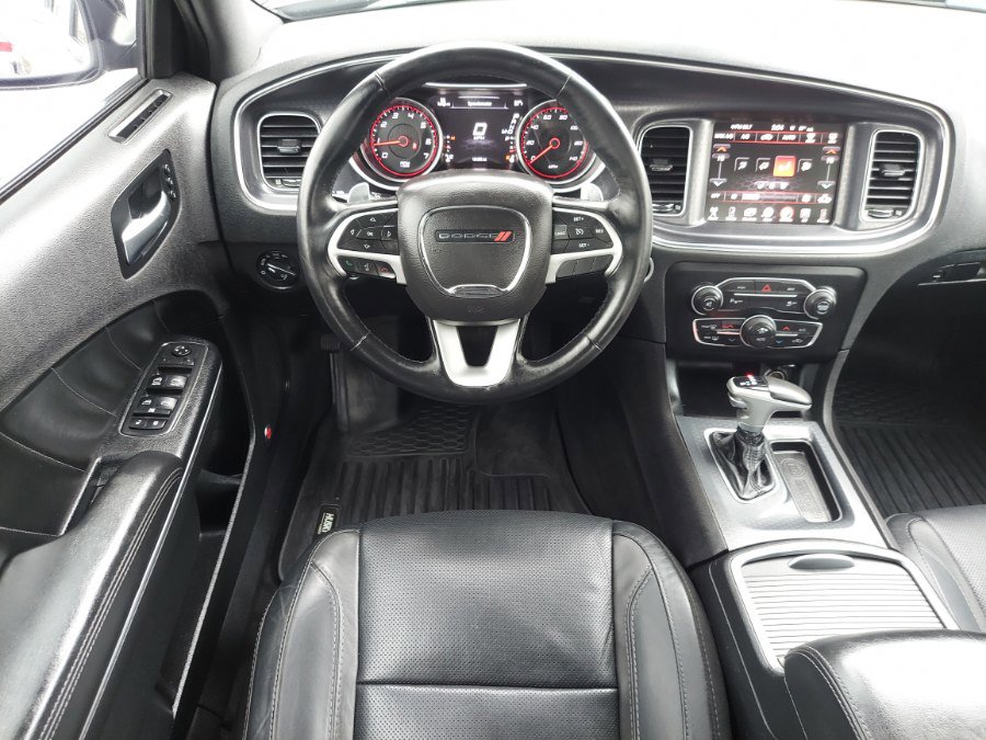 Used 2016 Dodge Charger SXT w/ AWD Plus Group image 15