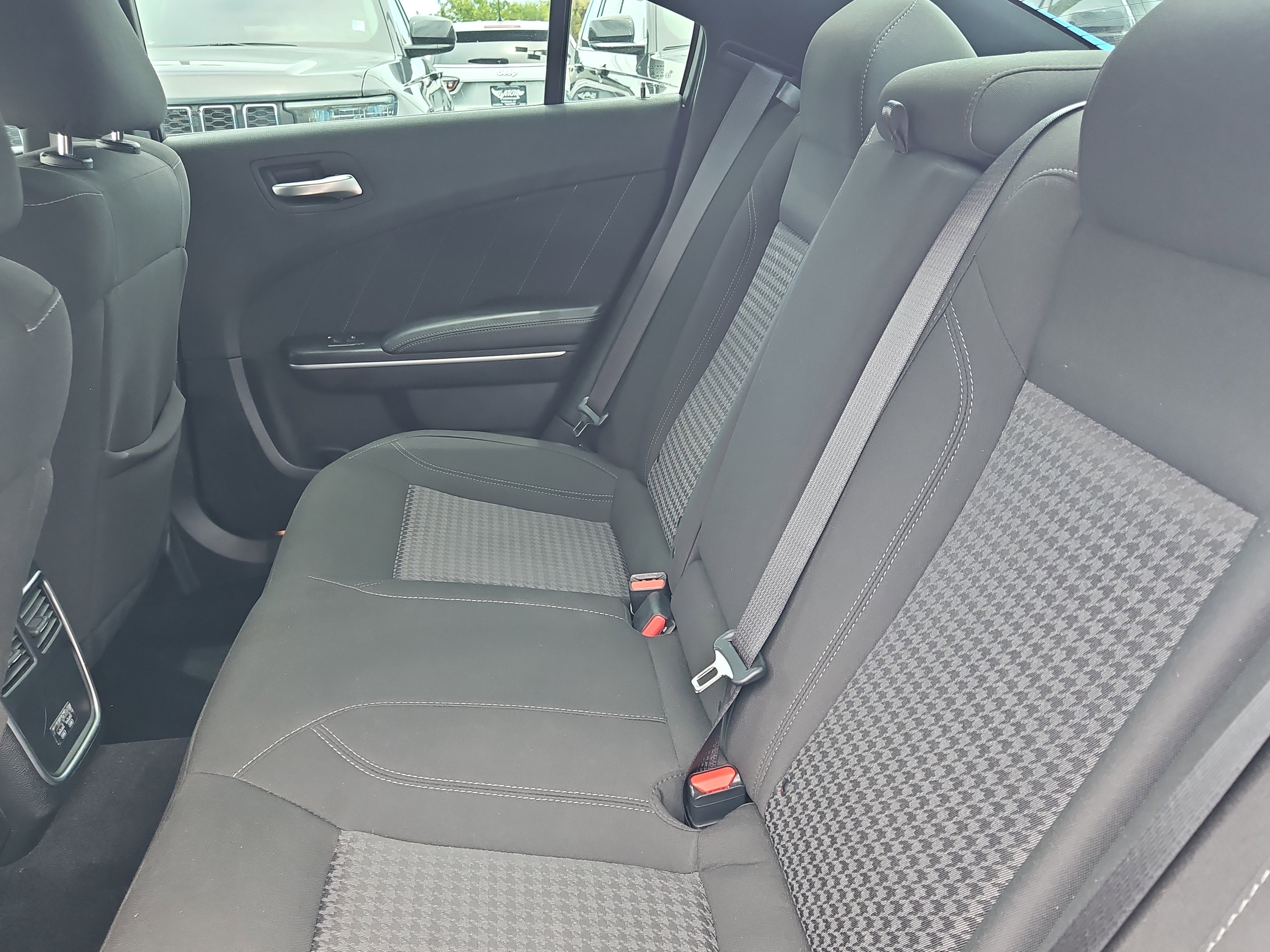 Used 2023 Dodge Charger SXT image 11