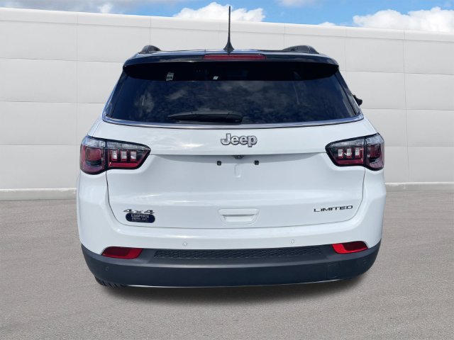Used 2023 Jeep Compass Limited AWD/4WD image 4