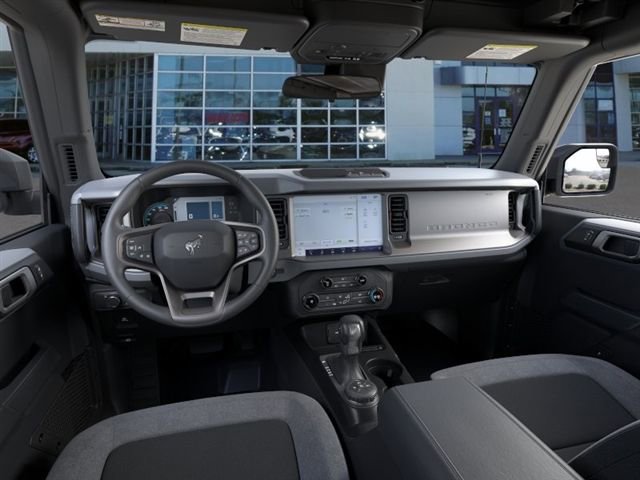 New 2025 Ford Bronco 4-Door image 9