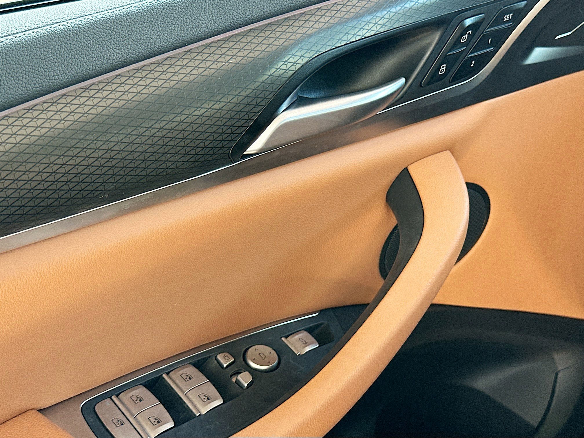 Used 2024 BMW X3 M40i w/ Premium Package image 18