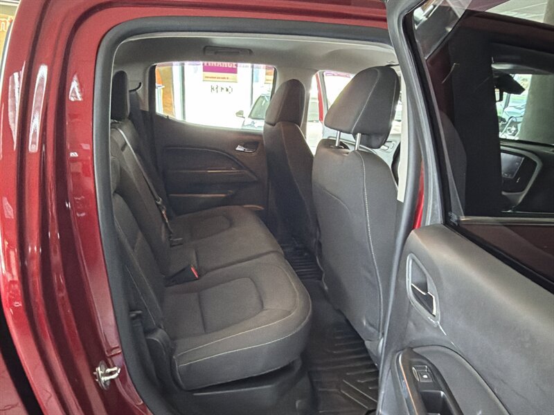 Used 2018 Chevrolet Colorado LT w/ LT Convenience Package AWD/4WD image 17