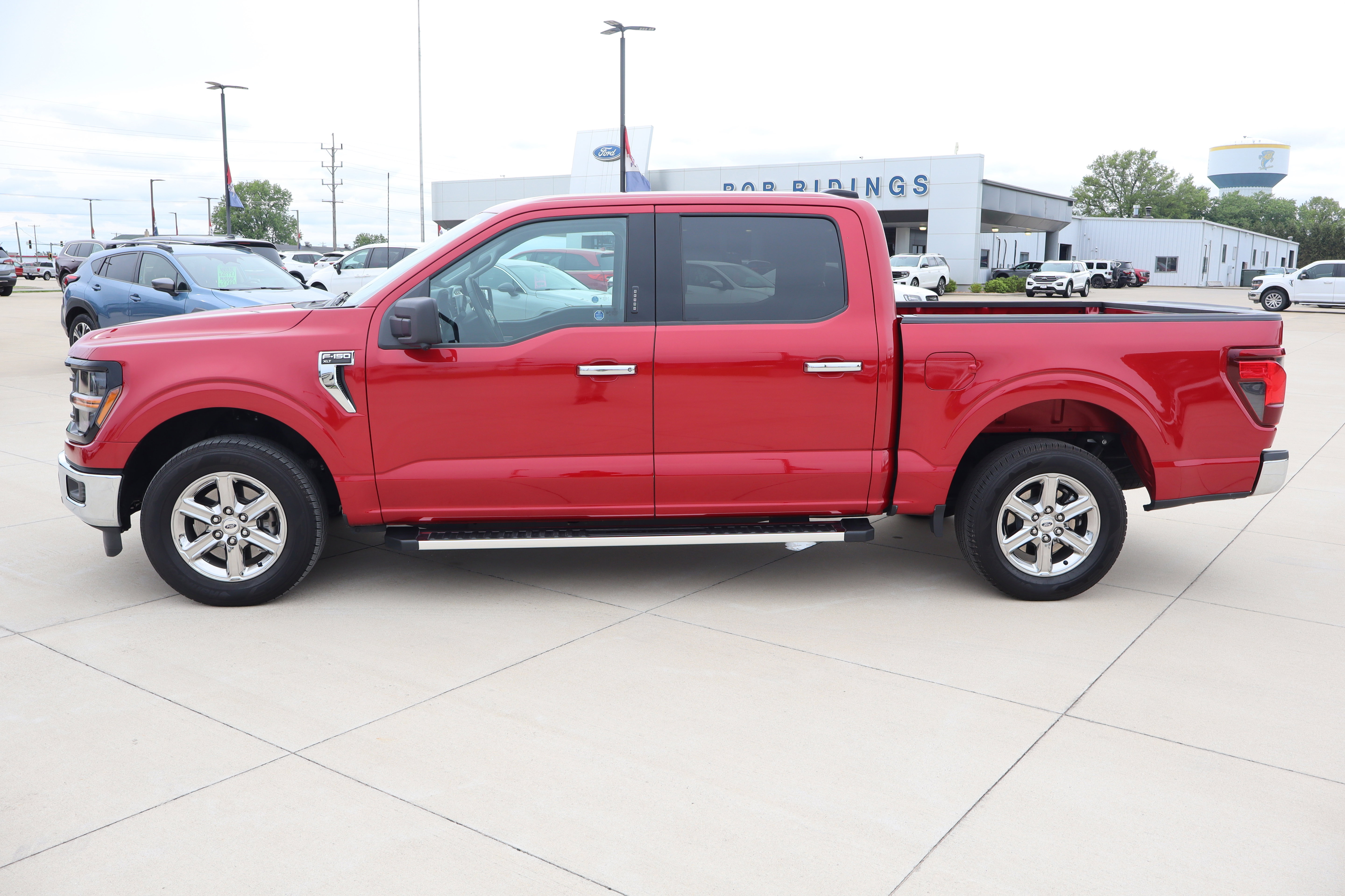 Used 2024 Ford F150 XLT w/ Mobile Office Package RWD image 9