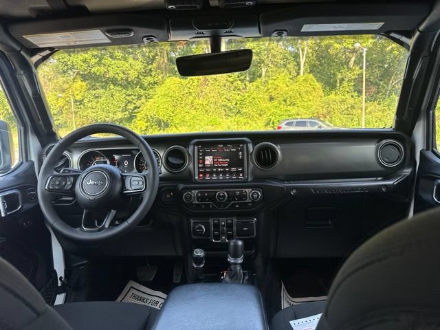 Used 2023 Jeep Wrangler Unlimited Sport AWD/4WD image 13
