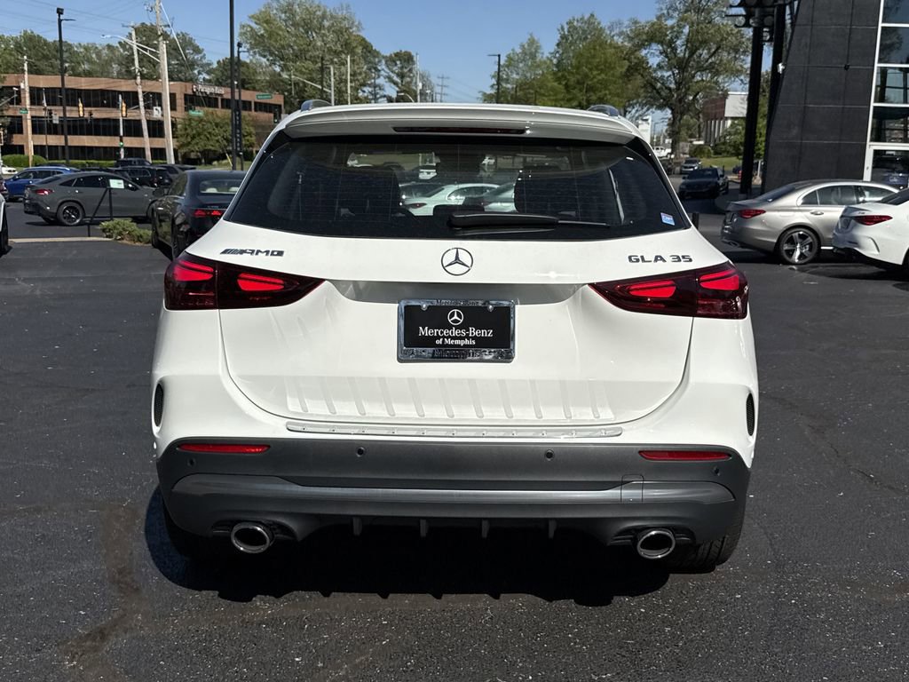 New 2025 Mercedes-Benz GLA 35 AMG 4MATIC image 4