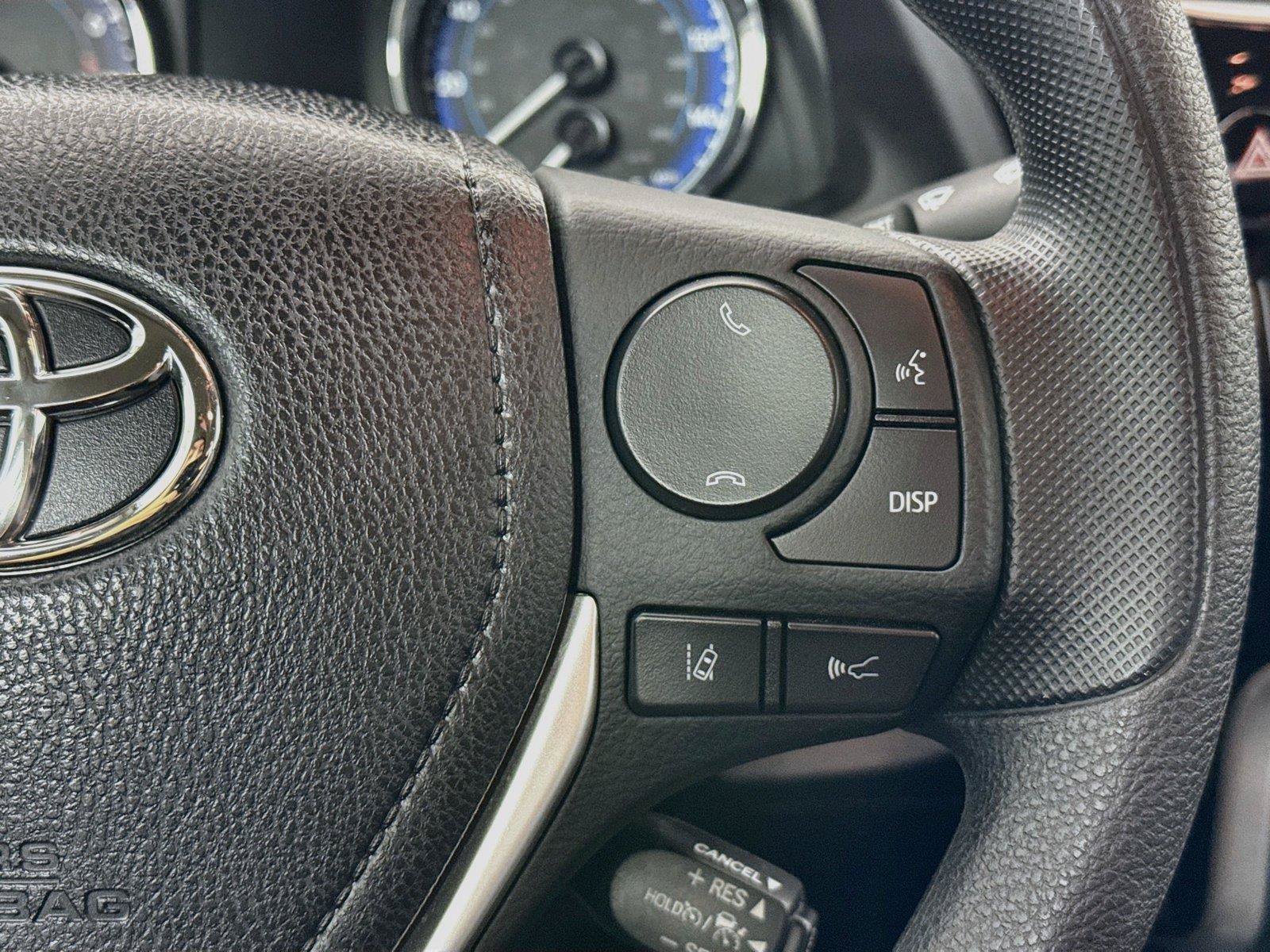 Used 2018 Toyota Corolla L FWD image 16