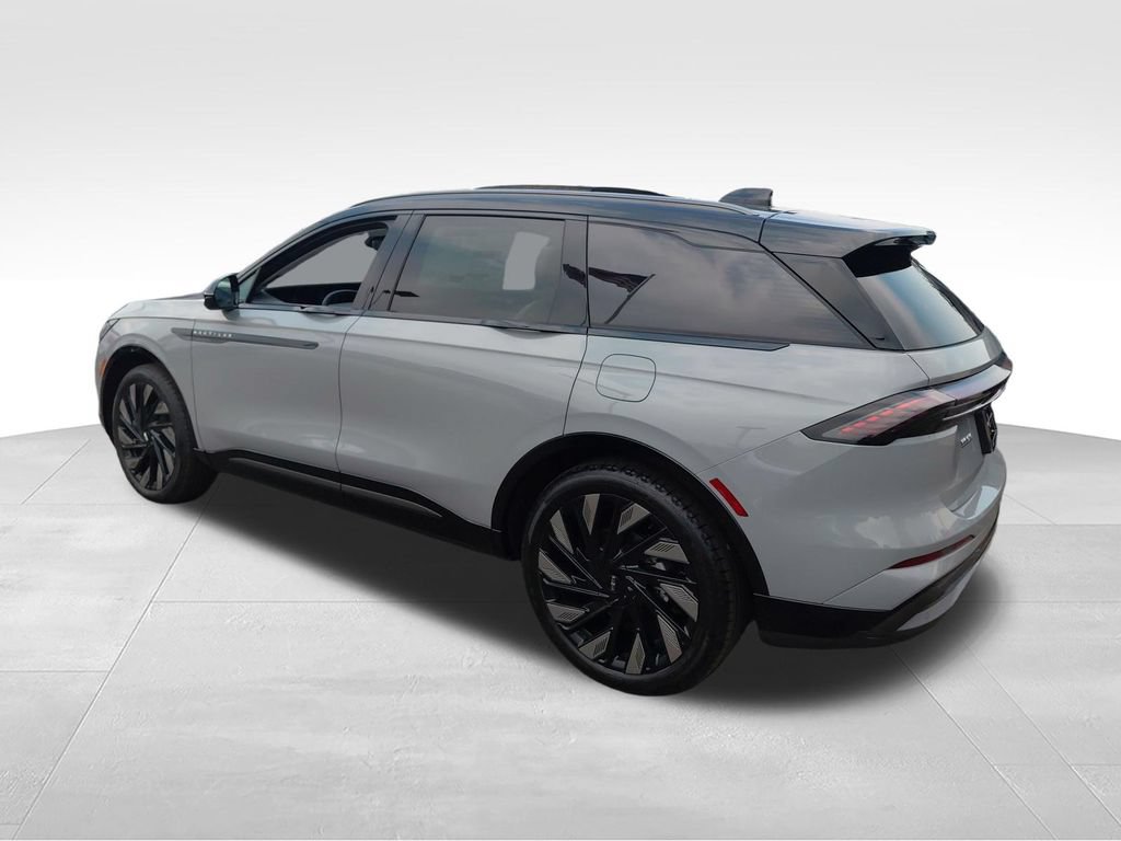 New 2026 Lincoln Nautilus Reserve w/ Jet Appearance Package AWD/4WD image 7