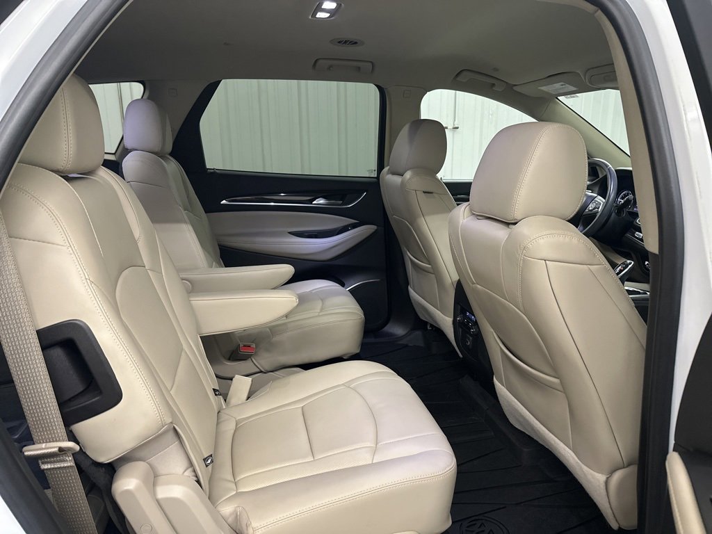 Used 2020 Buick Enclave Essence image 40