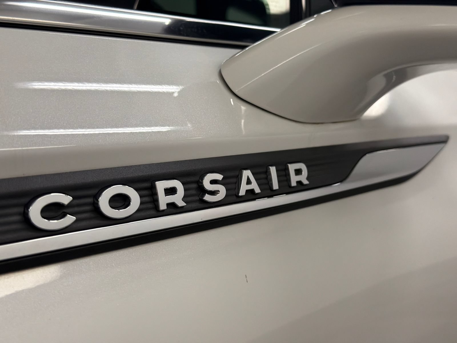 Used 2021 Lincoln Corsair Reserve AWD/4WD image 16