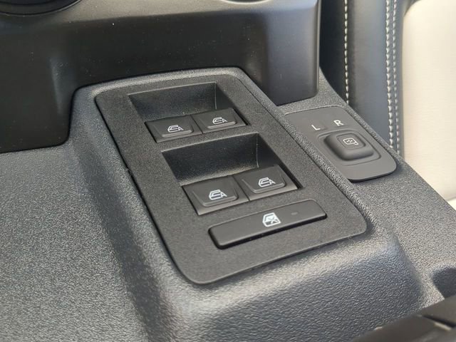 New 2026 Ford Bronco Outer Banks w/ Sasquatch Package AWD/4WD image 25
