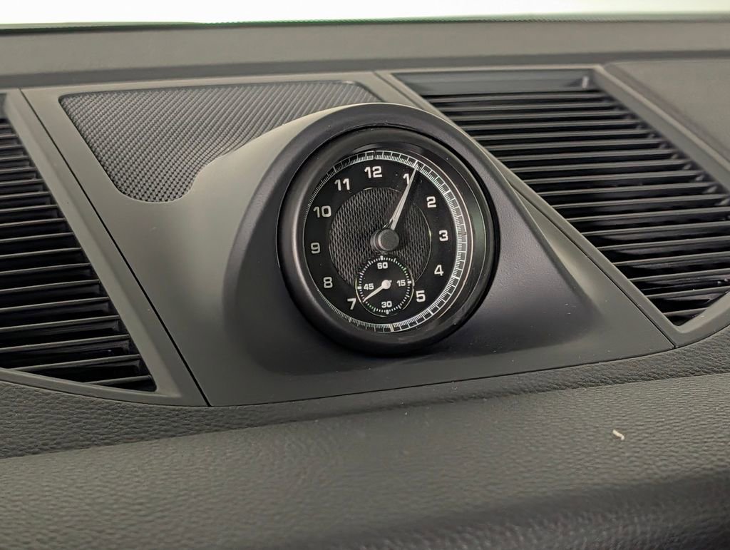 New 2026 Porsche Macan image 31