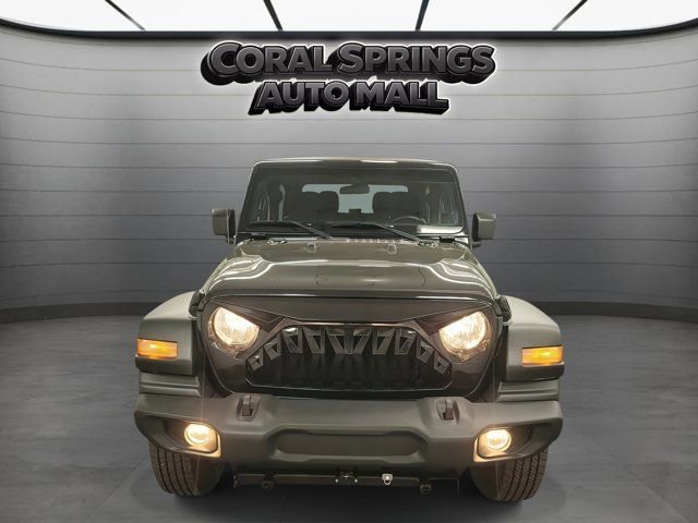 Used 2020 Jeep Wrangler Sport S image 2