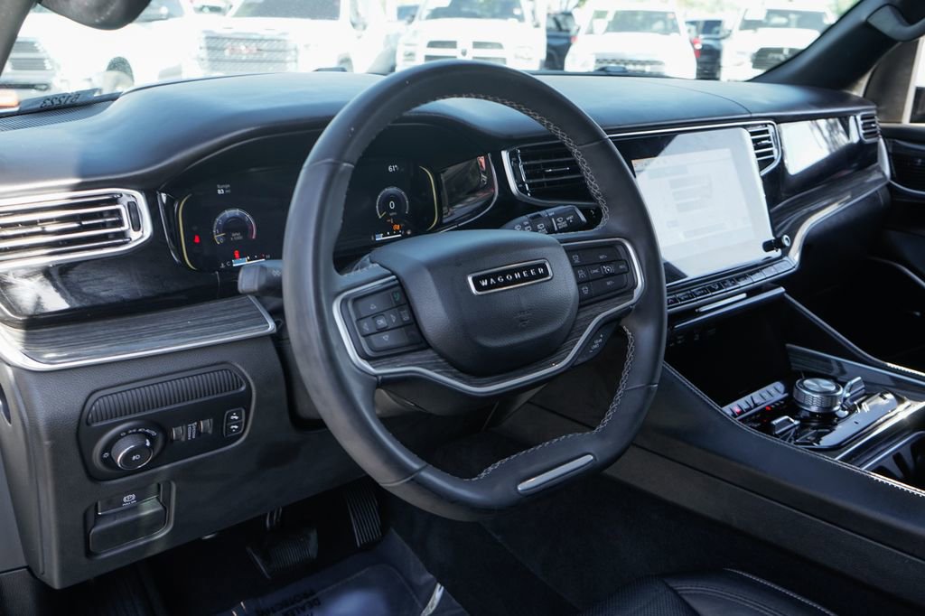 Used 2022 Jeep Wagoneer Series III w/ Rear Seat Video Group 1 image 21