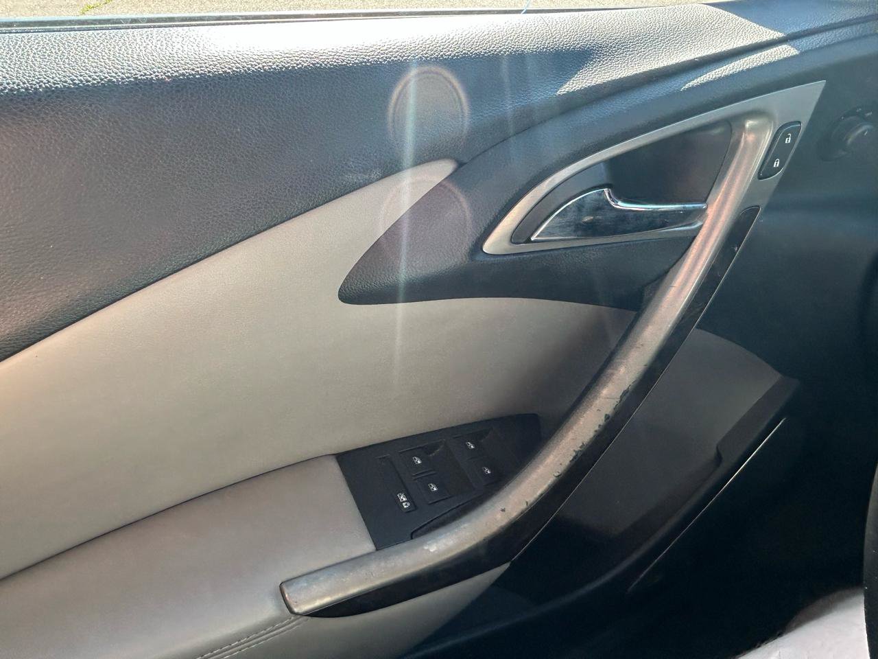 Used 2013 Buick Verano FWD image 26