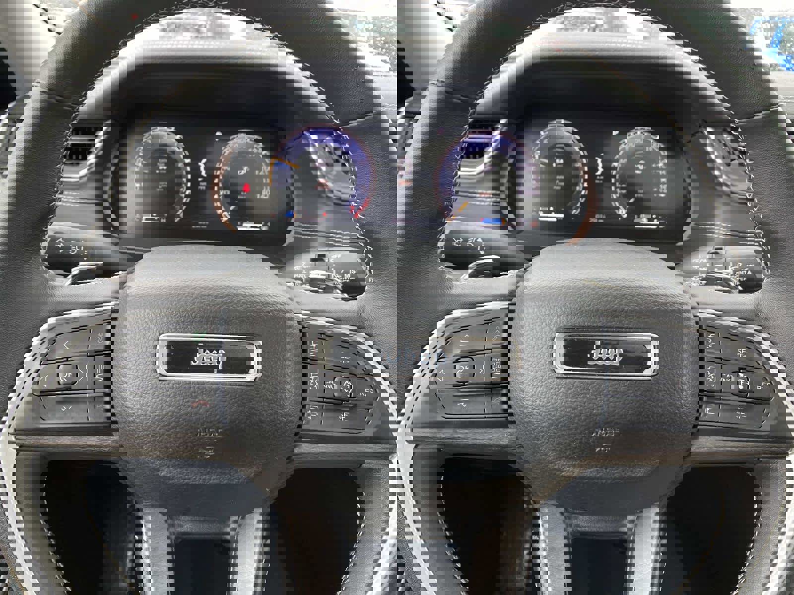 Certified 2022 Jeep Grand Cherokee Limited image 16